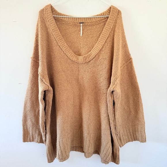 Free People Brookside Oversized Deep V-Neck Camel Knit Slouchy Tunic Sweater - Picture 5 of 8
